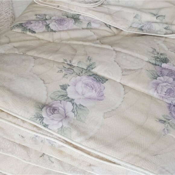 The Bay Twin Bed Comforter Reversible - Picture 4 of 9
